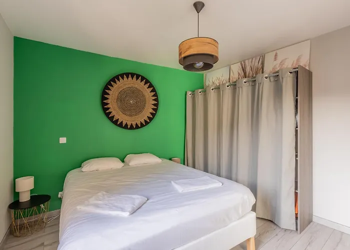 Le Petit Taison - Hyper Center Μετς