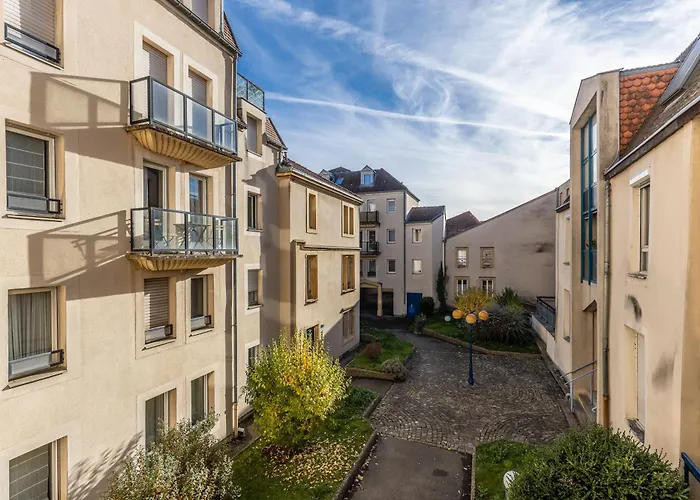 Le Saint Clement - Metz Hyper Center 梅斯